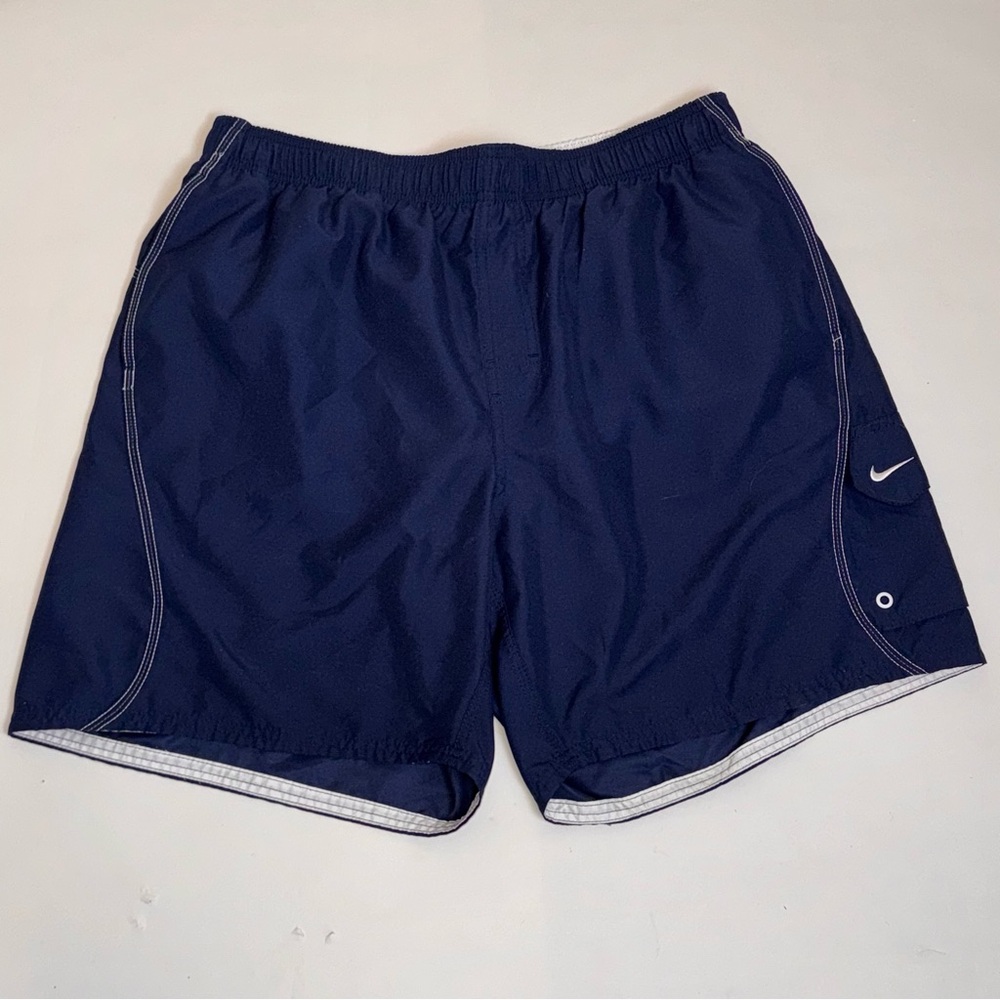 Nike Men's Navy Blue Tennis Athletic Shorts performance fabric